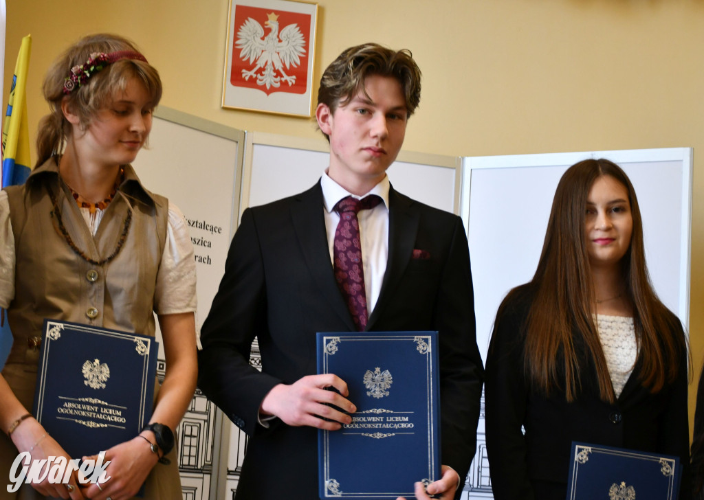 Tarnowskie Góry. Staszic, maturzyści i ranga wojewódzka