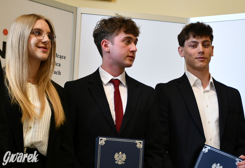 Tarnowskie Góry. Staszic, maturzyści i ranga wojewódzka