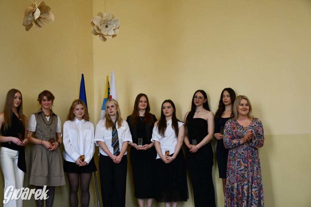 Tarnowskie Góry. Staszic, maturzyści i ranga wojewódzka