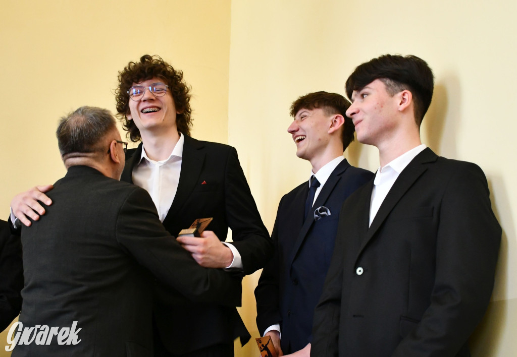 Tarnowskie Góry. Staszic, maturzyści i ranga wojewódzka