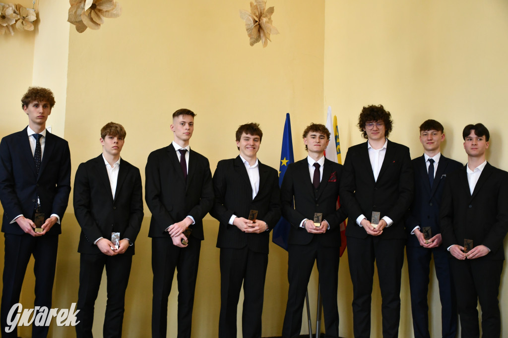 Tarnowskie Góry. Staszic, maturzyści i ranga wojewódzka