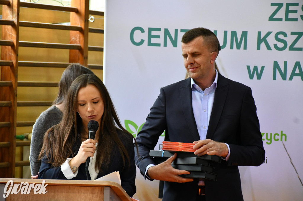 Maturzyści z Rolnika przyjechali traktorami