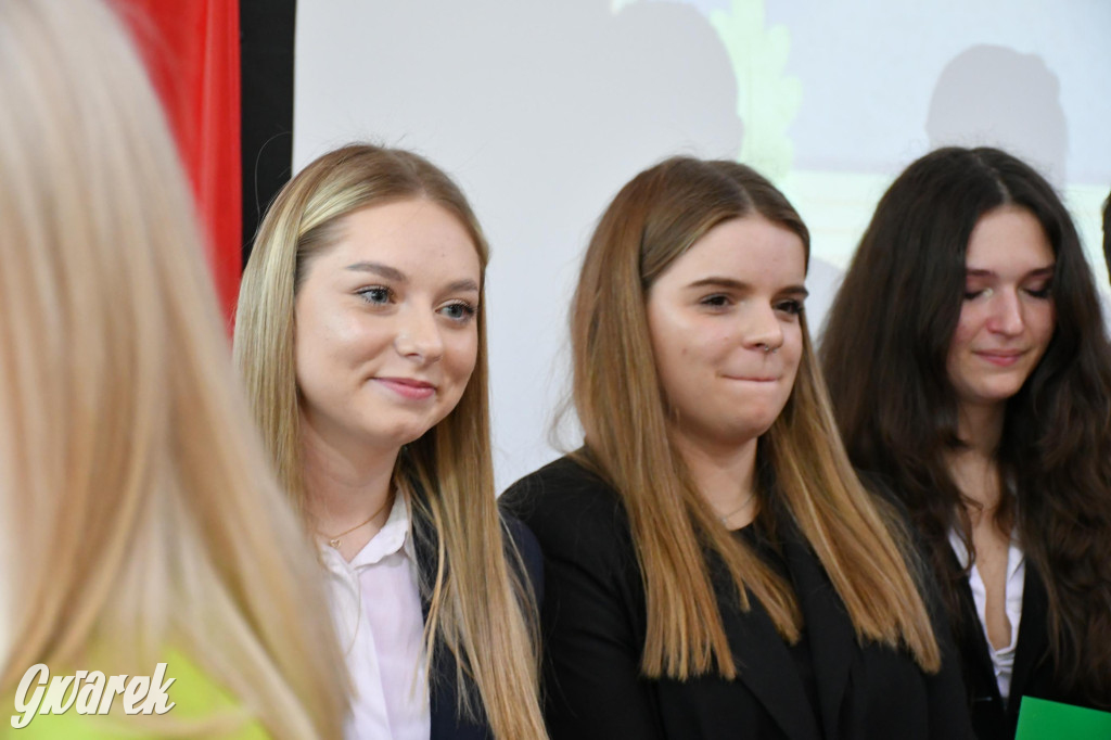 Maturzyści z Rolnika przyjechali traktorami