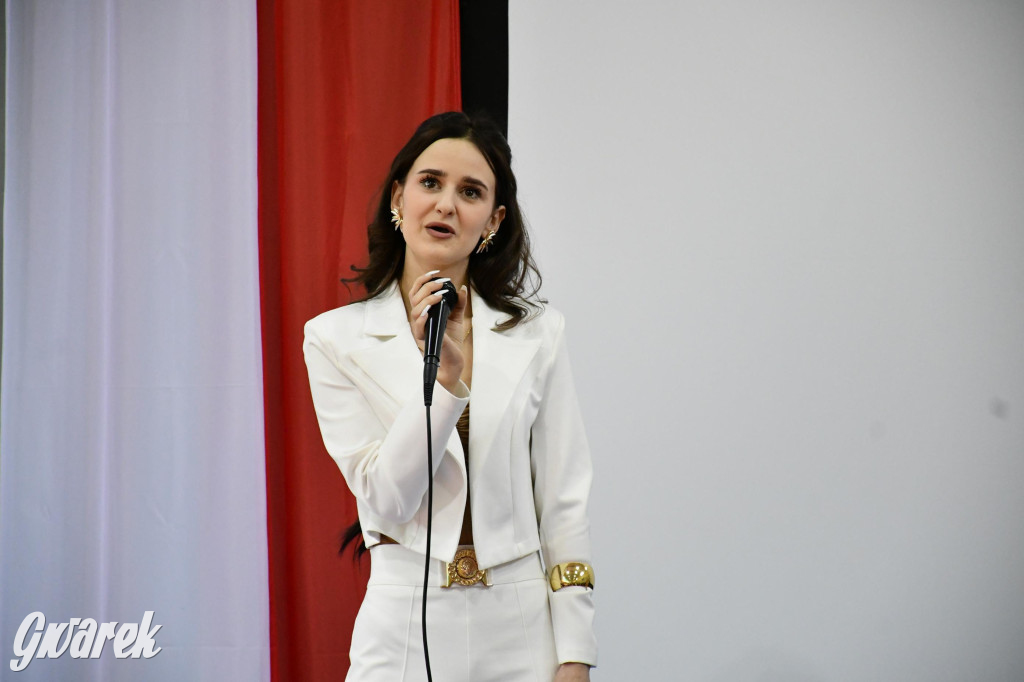 Maturzyści z Rolnika przyjechali traktorami