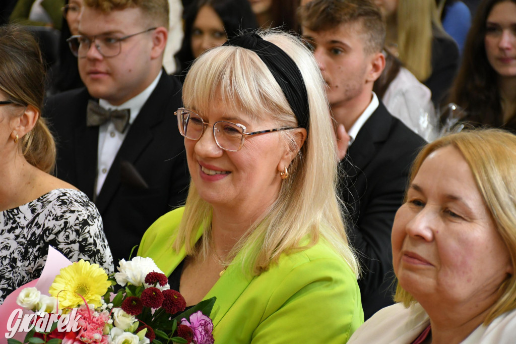 Maturzyści z Rolnika przyjechali traktorami