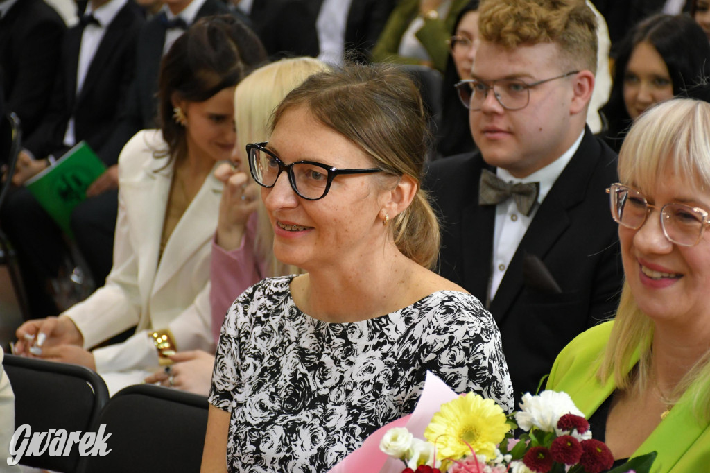 Maturzyści z Rolnika przyjechali traktorami