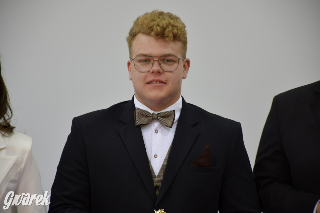 Maturzyści z Rolnika przyjechali traktorami