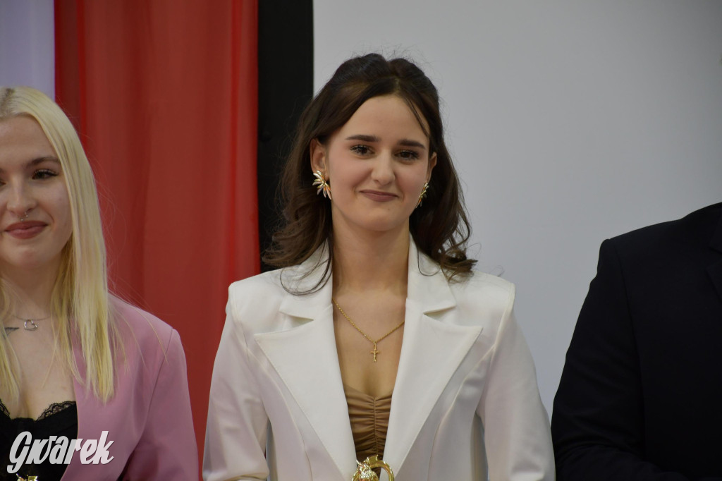 Maturzyści z Rolnika przyjechali traktorami