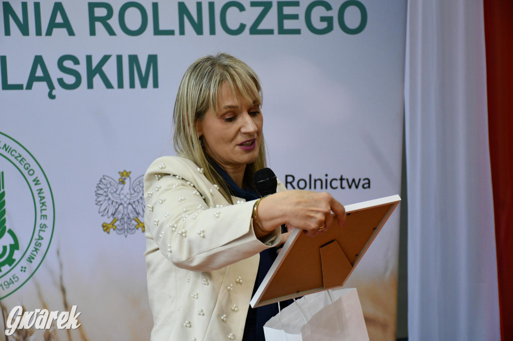 Maturzyści z Rolnika przyjechali traktorami