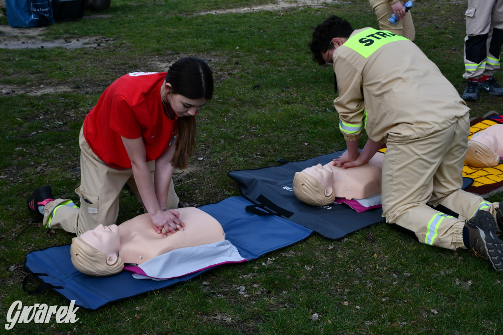 Zalew Nakło Chechło. Sprzątanie i strażackie manewry