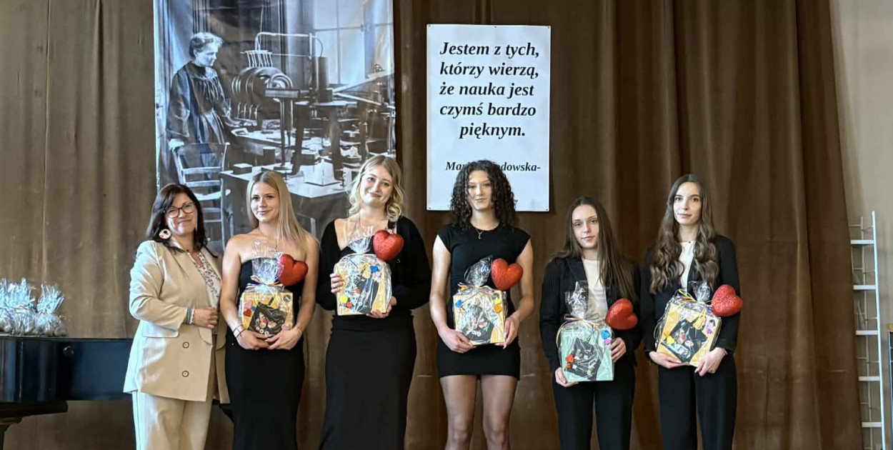 Tarnowskie Góry. Chemik pożegnał maturzystów