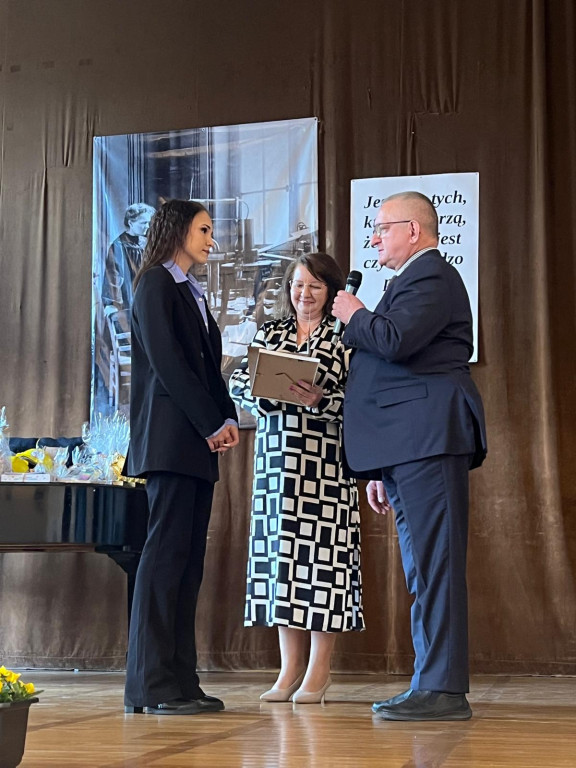 Tarnowskie Góry. Chemik pożegnał maturzystów