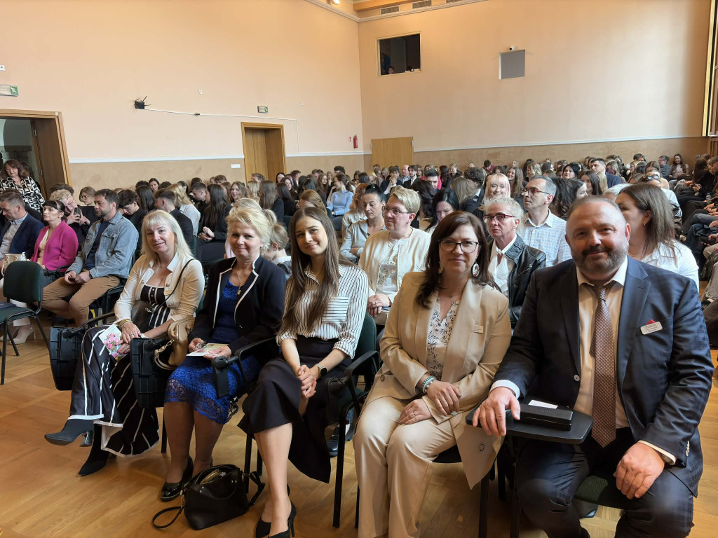 Tarnowskie Góry. Chemik pożegnał maturzystów