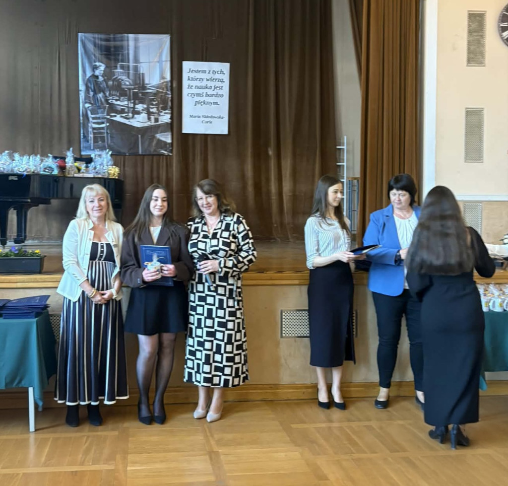 Tarnowskie Góry. Chemik pożegnał maturzystów