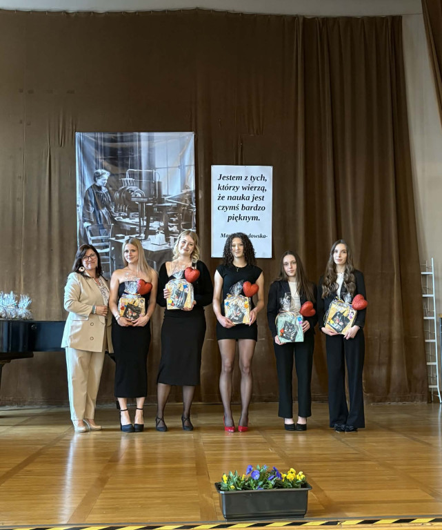 Tarnowskie Góry. Chemik pożegnał maturzystów