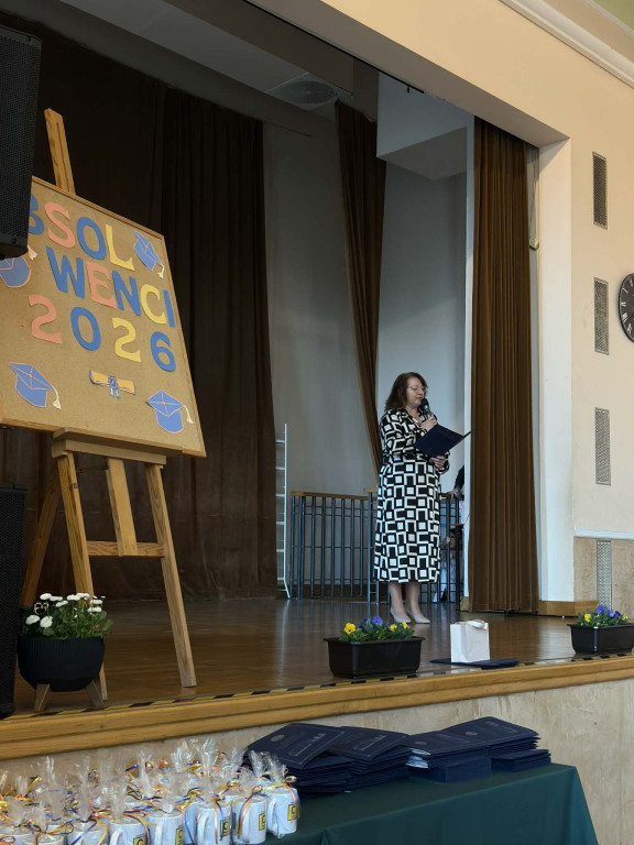 Tarnowskie Góry. Chemik pożegnał maturzystów