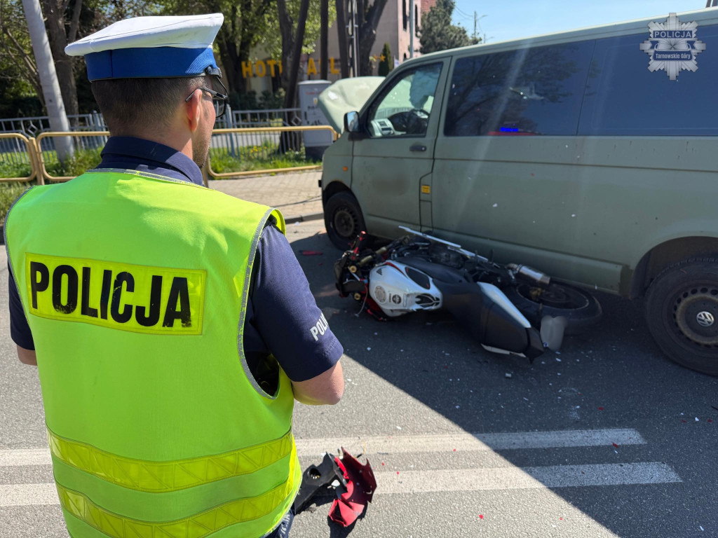 Wypadek w Tarnowskich Górach. LPR zabrało...