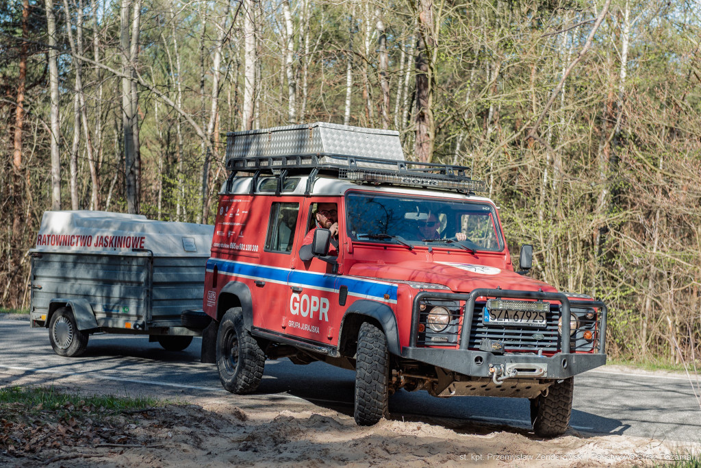 Strażacy z Radzionkowa w akcji w jaskiniach