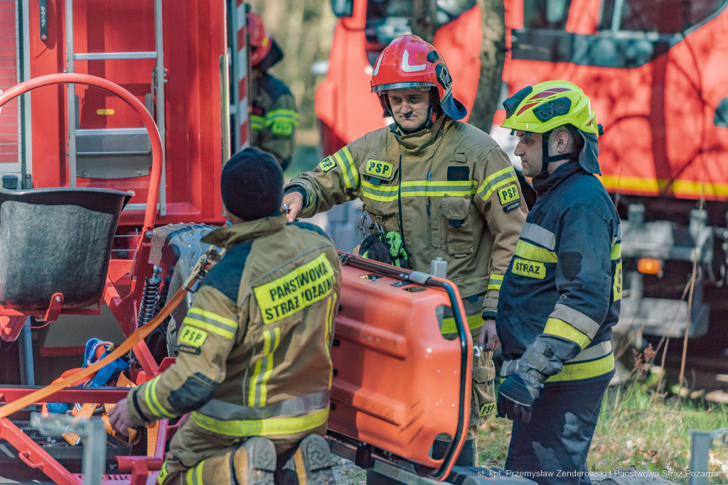 Strażacy z Radzionkowa w akcji w jaskiniach