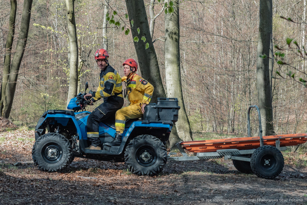 Strażacy z Radzionkowa w akcji w jaskiniach