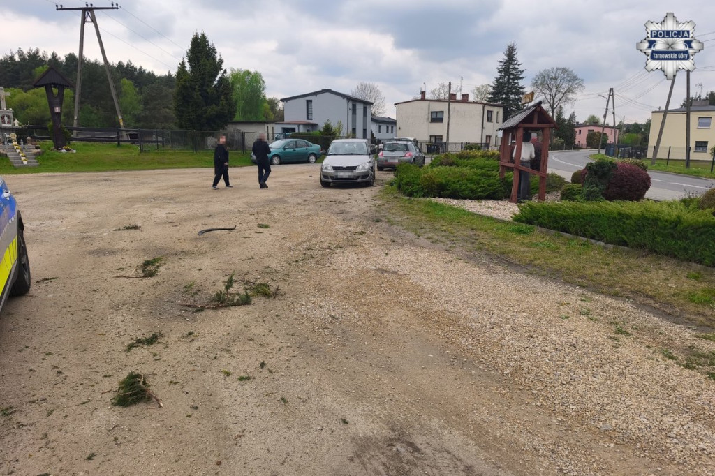Powiat tarnogórski. 39-latka wjechała w budynek