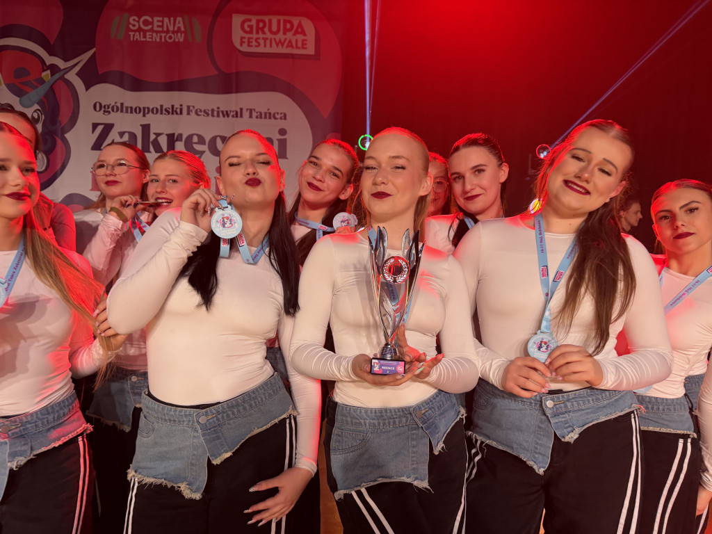 Zakręceni na taniec, czyli sukcesy naszych tancerek