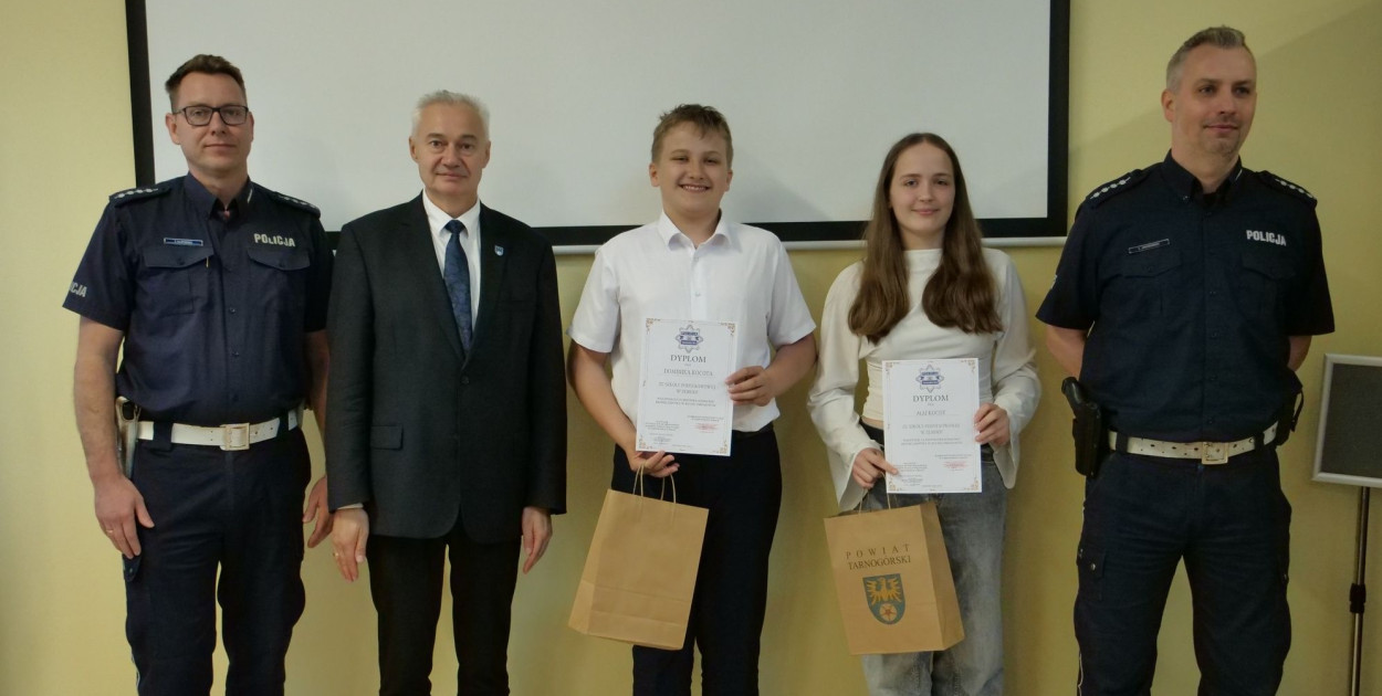 Uczniowie jednej szkoły zdominowali konkurs