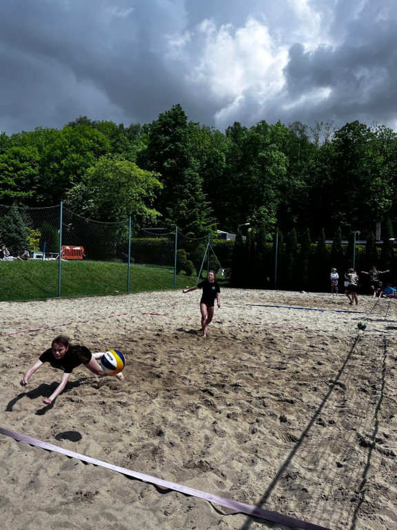 Sezon siatkówki plażowej rozpoczęty! Sempa z awansem