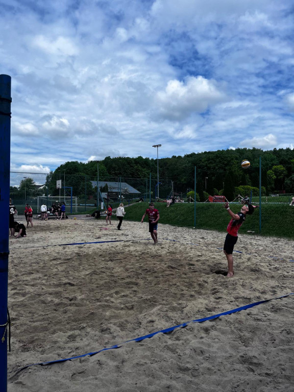 Sezon siatkówki plażowej rozpoczęty! Sempa z awansem