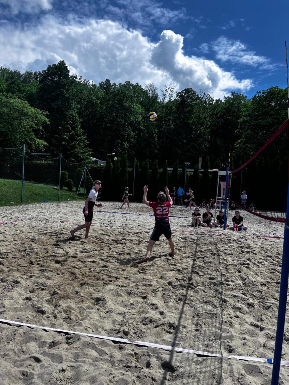 Sezon siatkówki plażowej rozpoczęty! Sempa z awansem