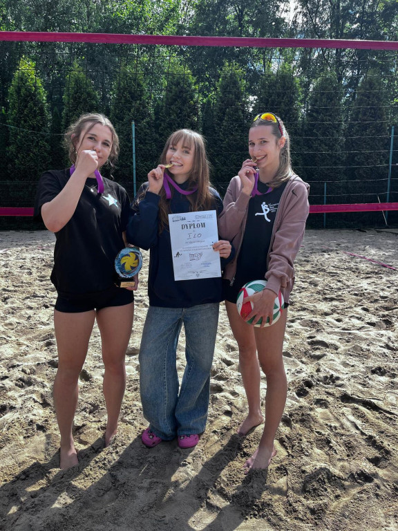 Sezon siatkówki plażowej rozpoczęty! Sempa z awansem