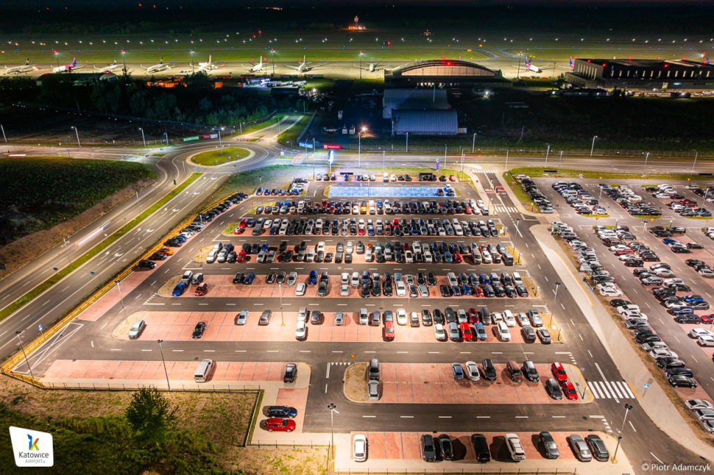 Katowice Airport. 500 miejsc za 11 mln zł