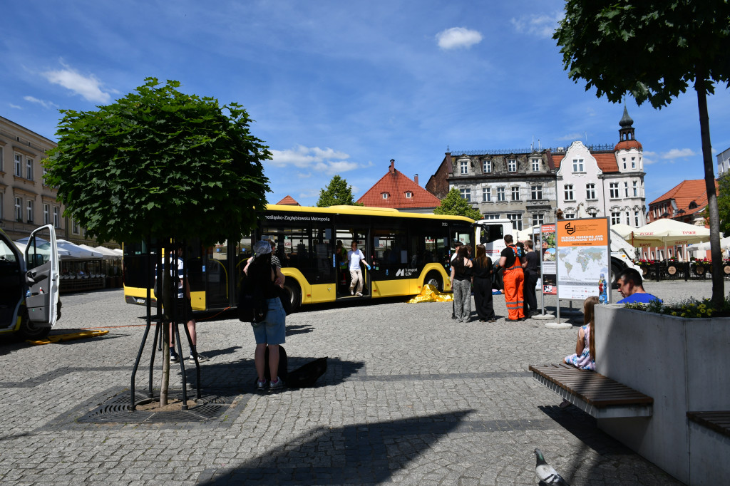 Krzyki rannych, dym w autobusie. Zawody w mieście