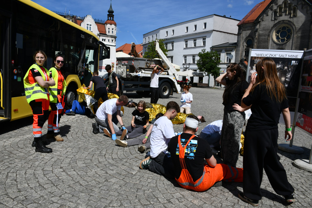 Krzyki rannych, dym w autobusie. Zawody w mieście