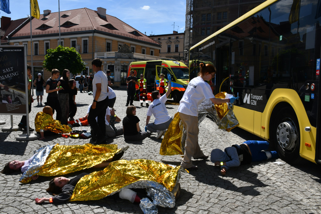 Krzyki rannych, dym w autobusie. Zawody w mieście