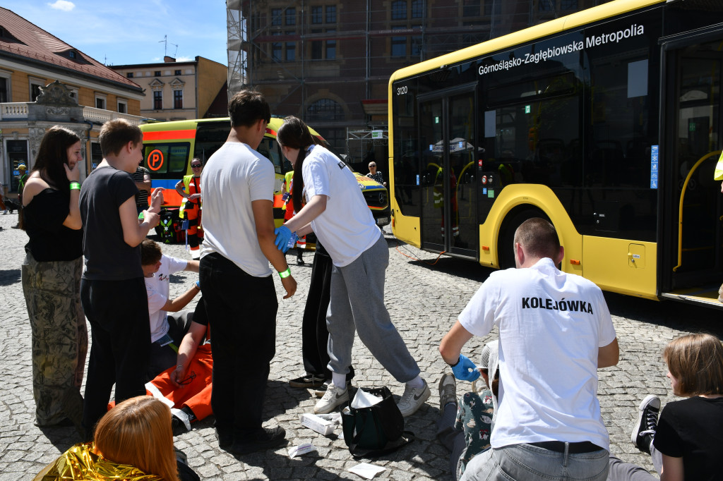 Krzyki rannych, dym w autobusie. Zawody w mieście