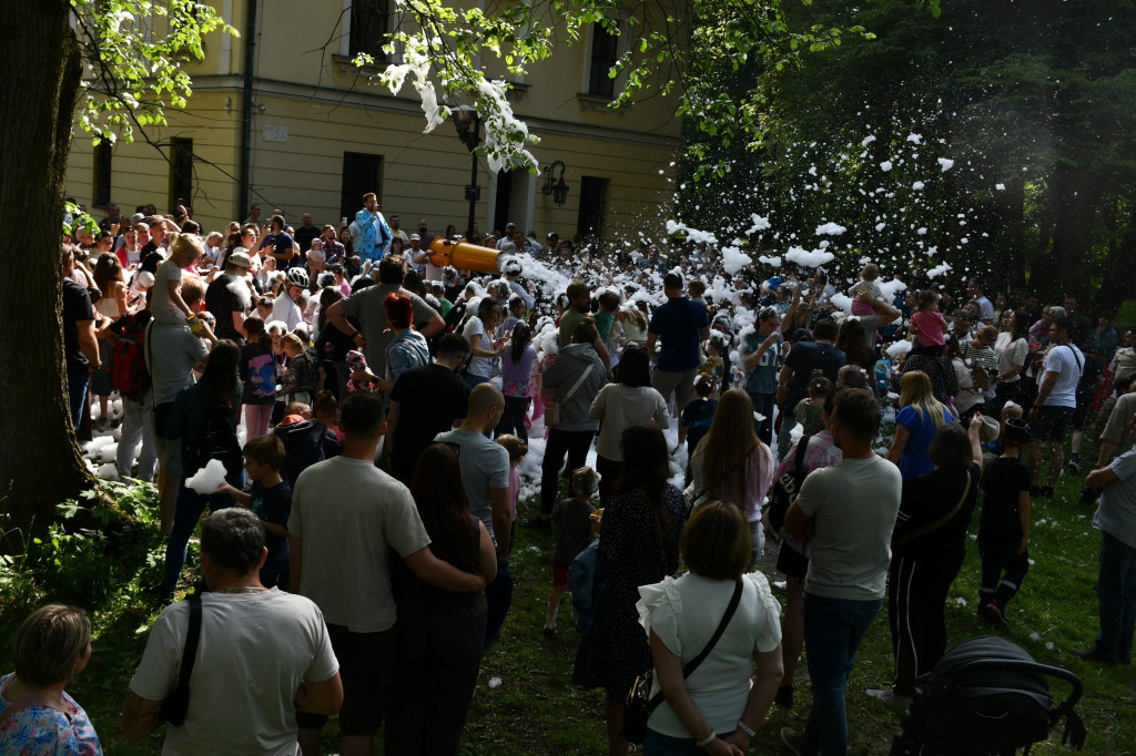 Rybna i wojsko. Piana party i świetna zabawa!