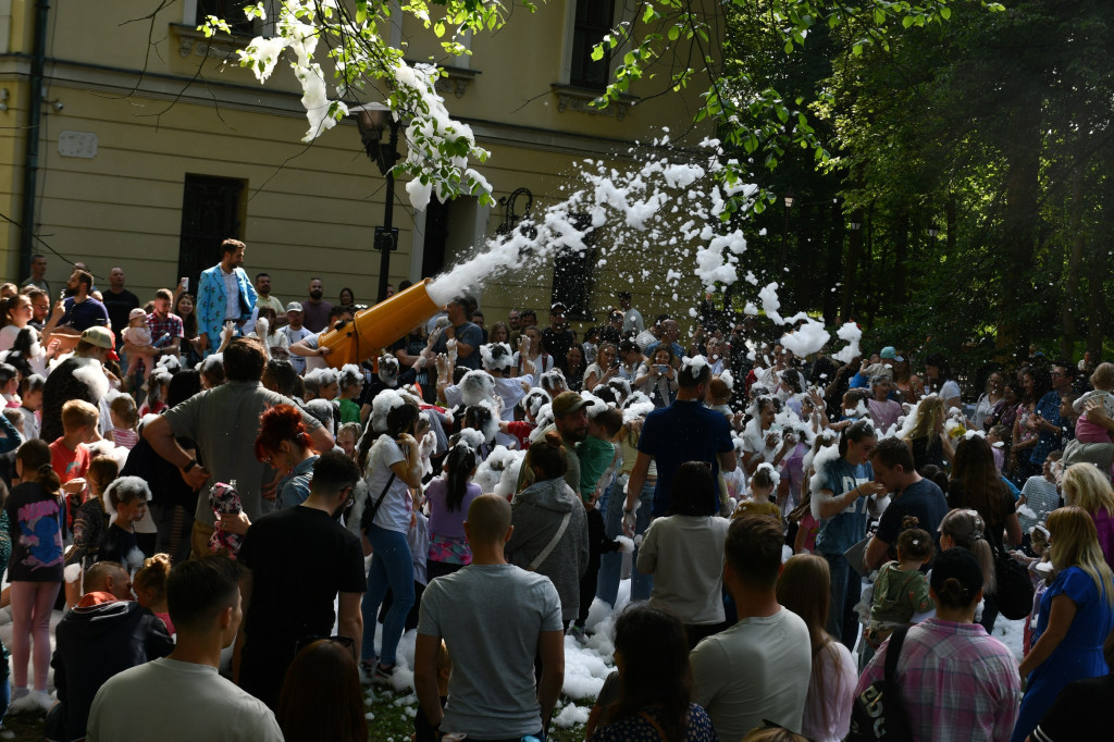 Rybna i wojsko. Piana party i świetna zabawa!
