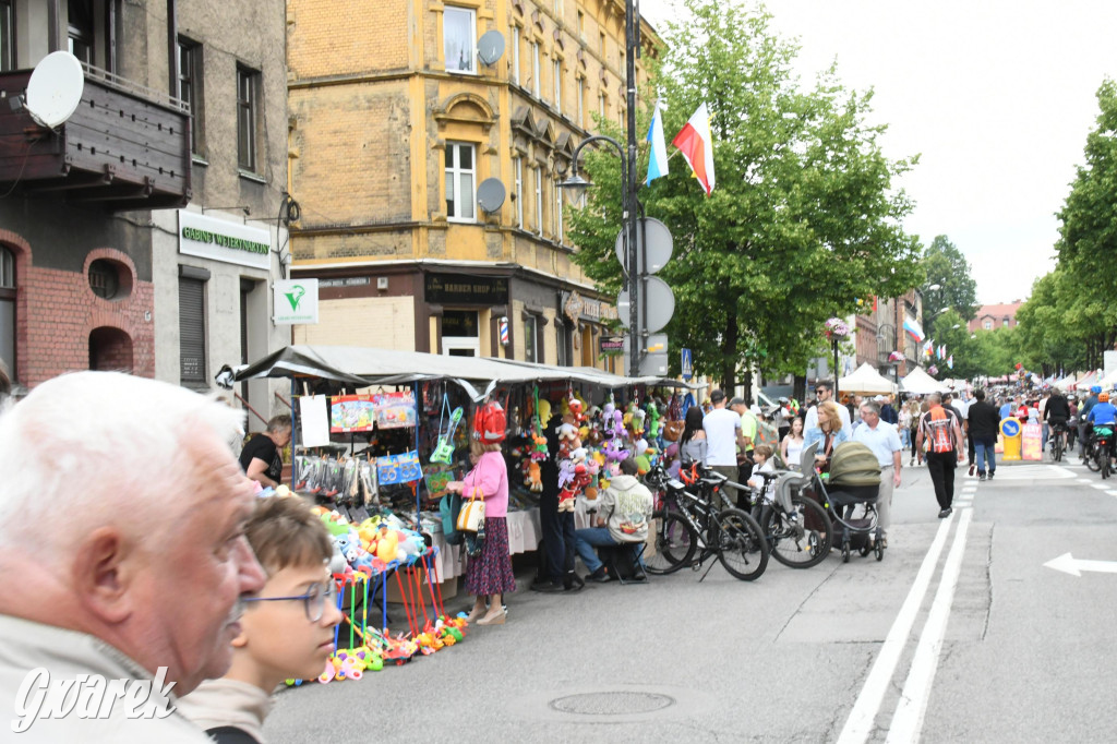 Tysiące pielgrzymów w Piekarach Śląskich