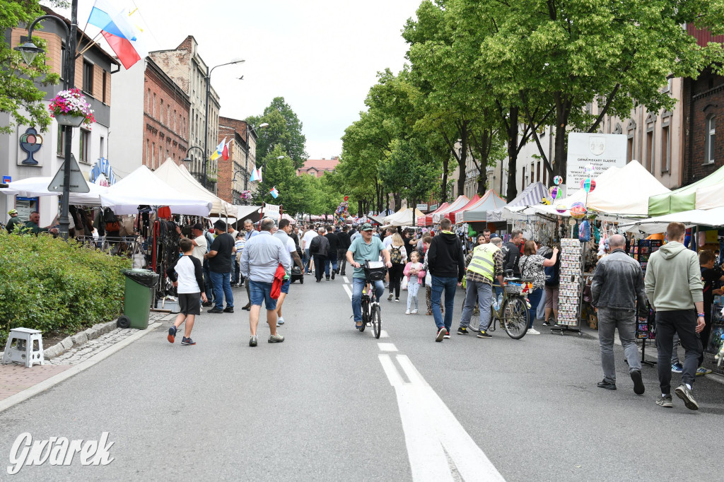 Tysiące pielgrzymów w Piekarach Śląskich