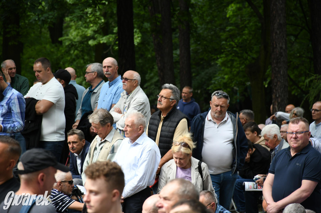 Tysiące pielgrzymów w Piekarach Śląskich