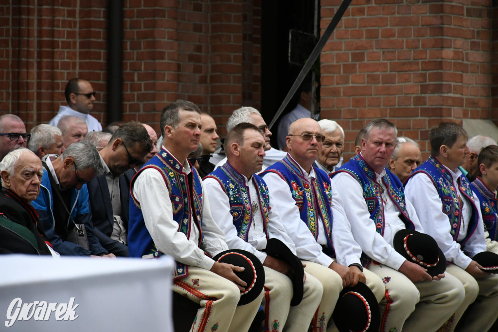 Tysiące pielgrzymów w Piekarach Śląskich