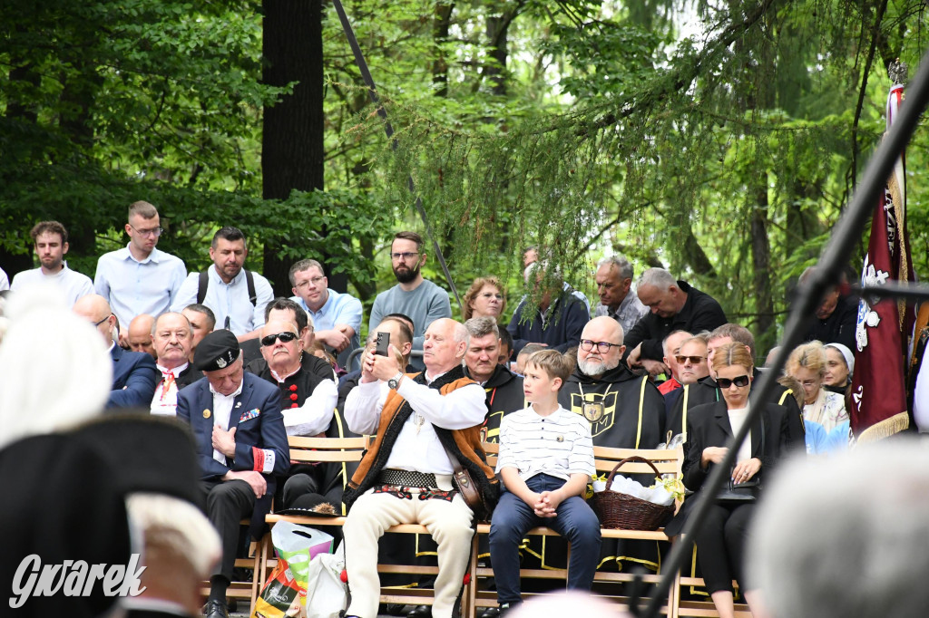 Tysiące pielgrzymów w Piekarach Śląskich