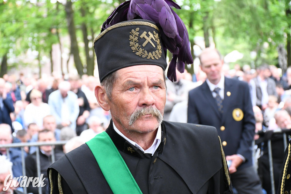 Tysiące pielgrzymów w Piekarach Śląskich