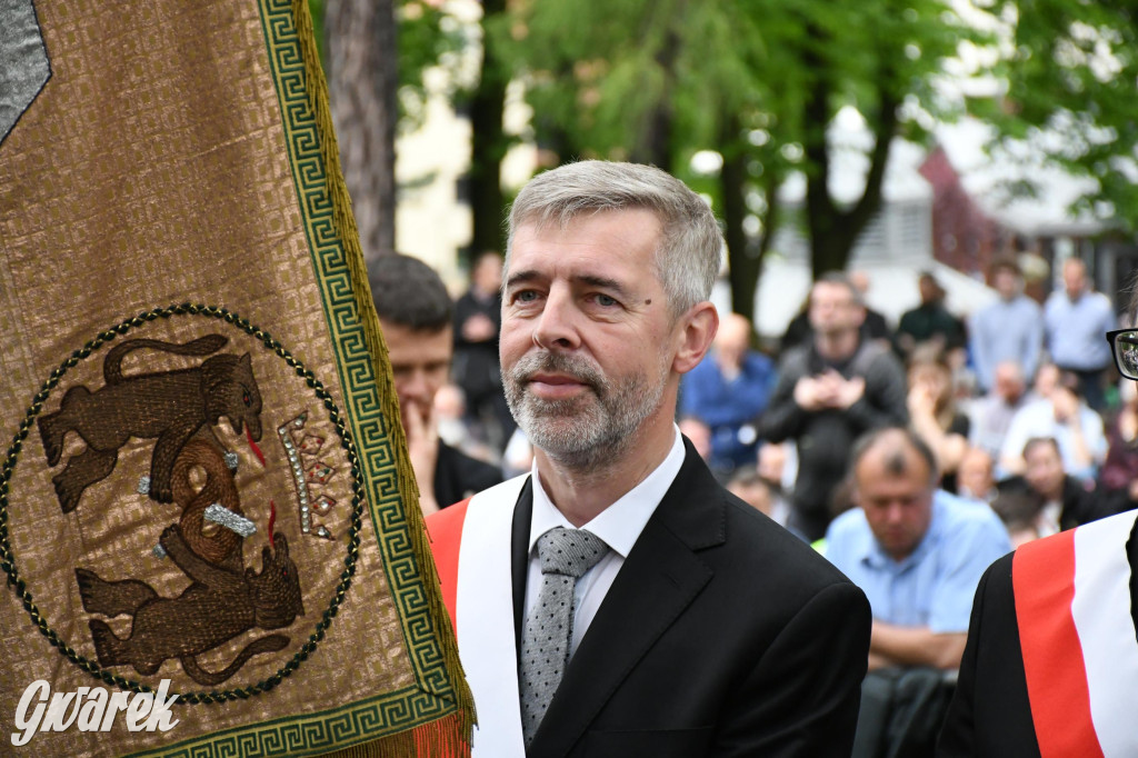 Tysiące pielgrzymów w Piekarach Śląskich