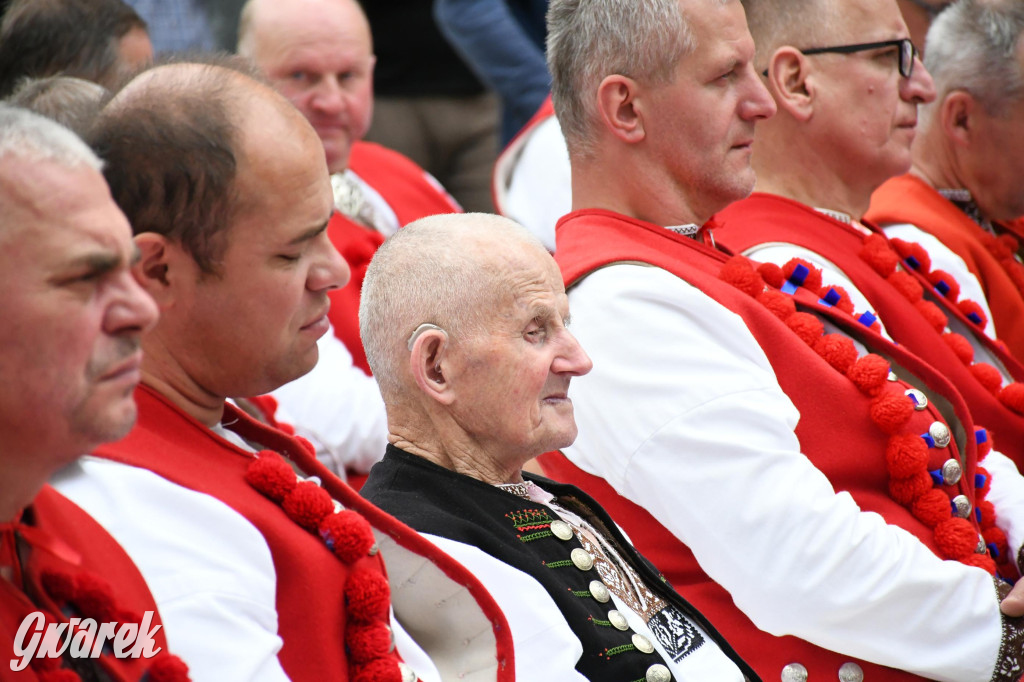 Tysiące pielgrzymów w Piekarach Śląskich