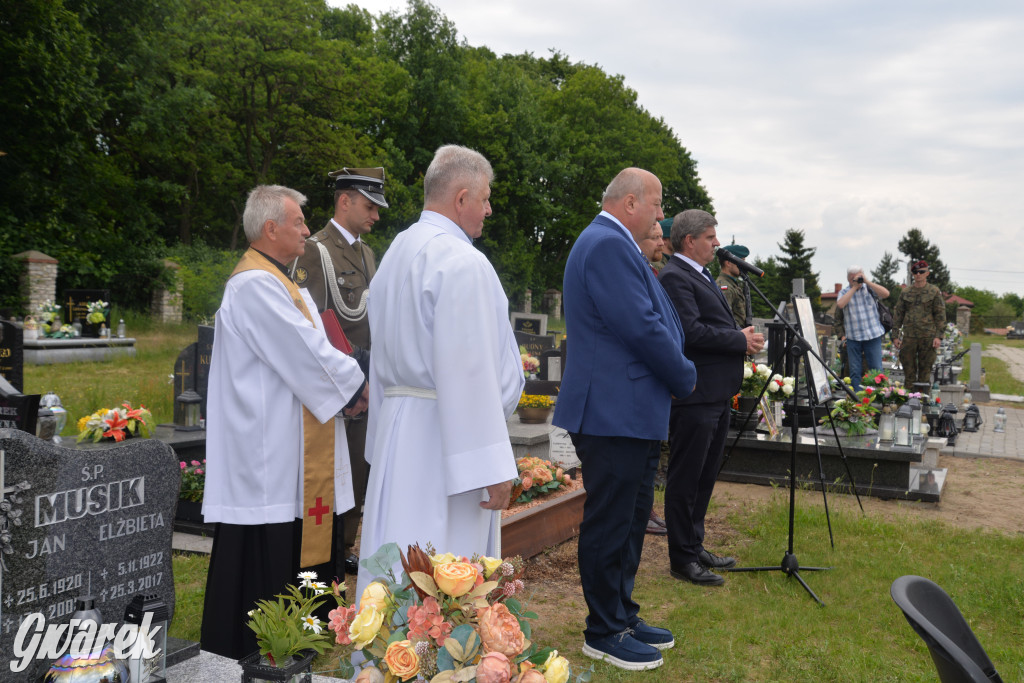 IPN pamięta o powstańcach. Uhonorowani matka i syn