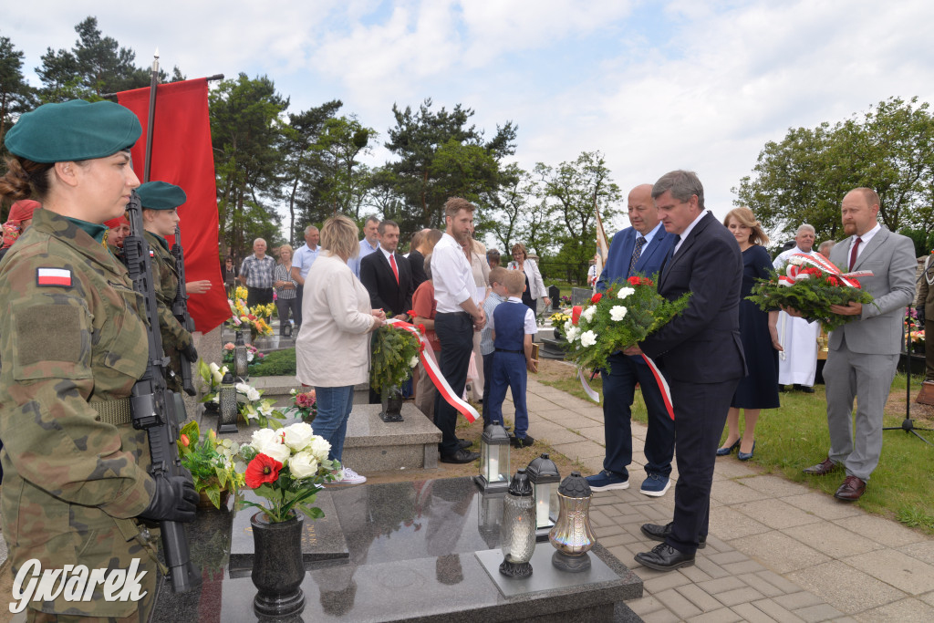 IPN pamięta o powstańcach. Uhonorowani matka i syn