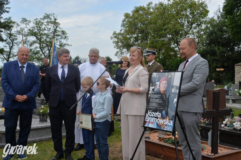 IPN pamięta o powstańcach. Uhonorowani matka i syn
