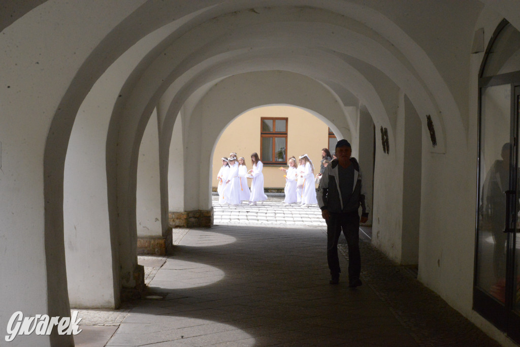 Tarnowskie Góry. Procesja Bożego Ciała na ulicach miasta